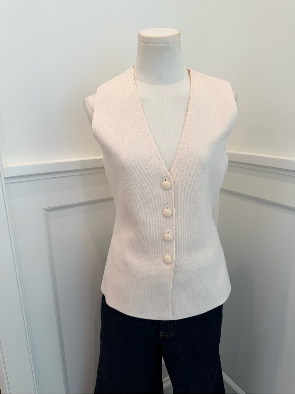 Zara Cream Sleeveless V-Neck Vest Top